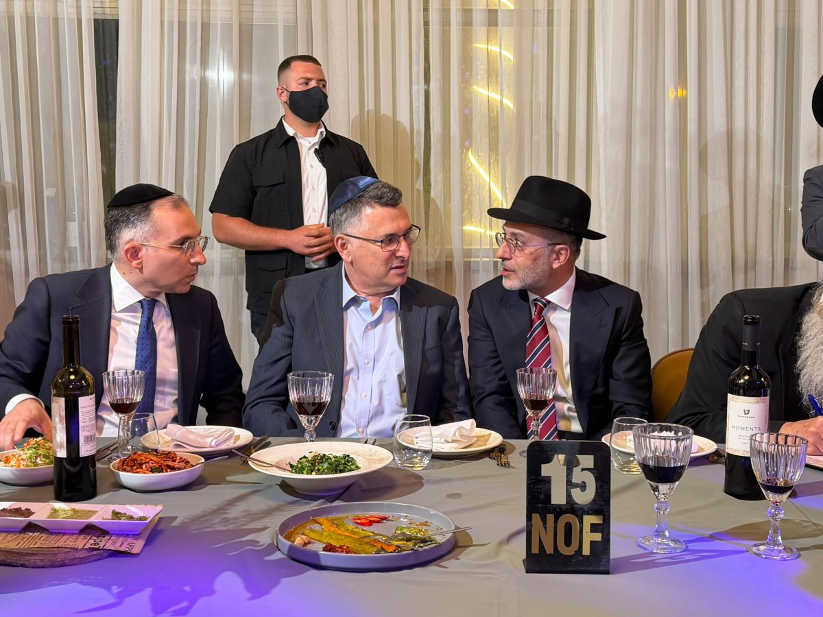באדיבות המצלם