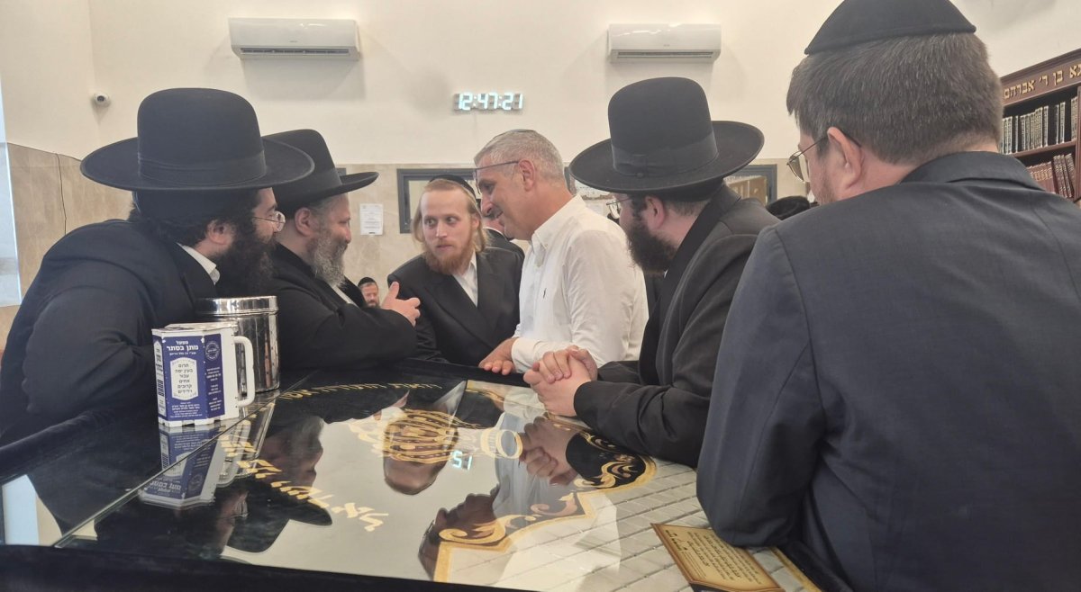 באדיבות המצלם