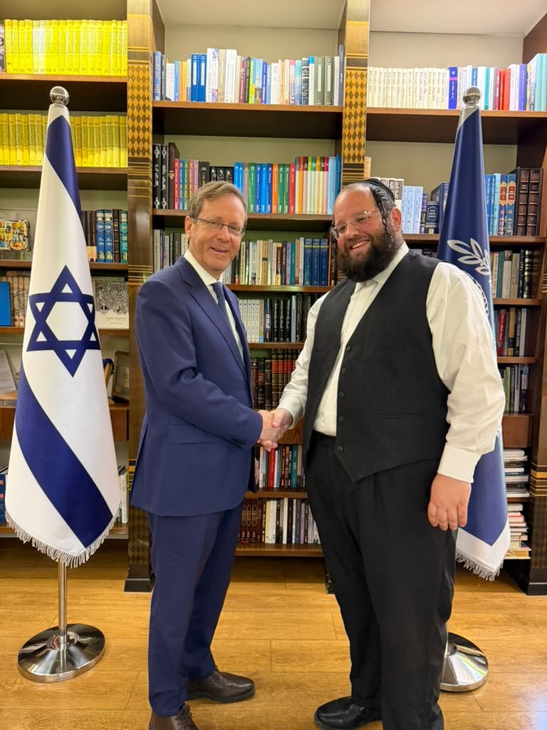 באדיבות המצלם