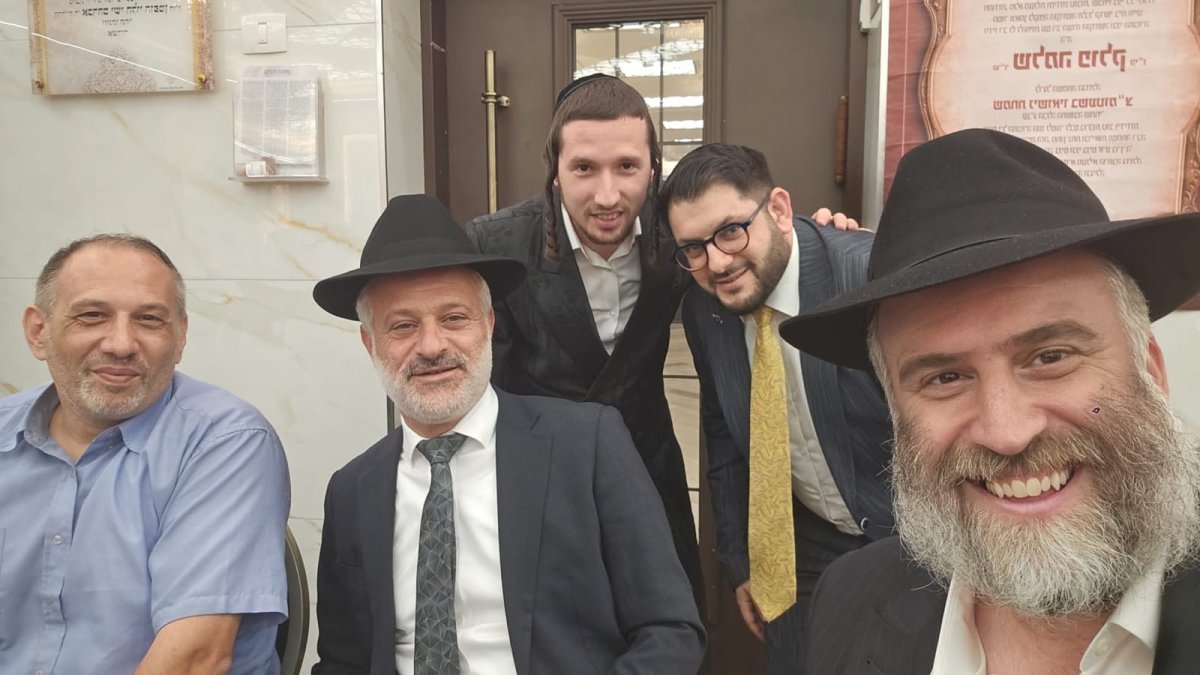 באדיבות המצלם