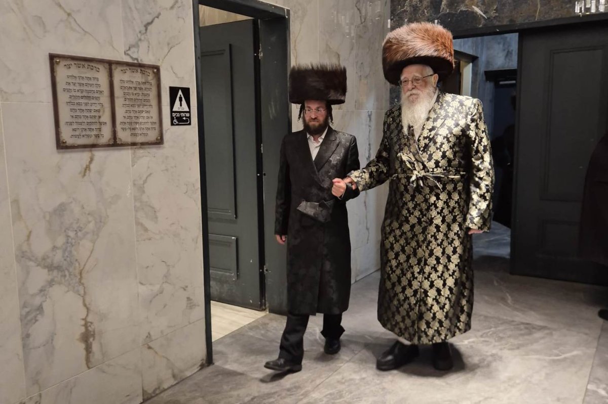 באדיבות המצלם