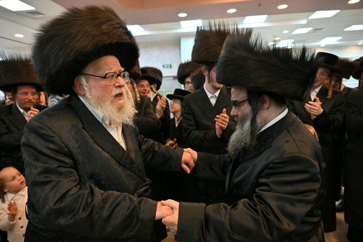 באדיבות המצלם