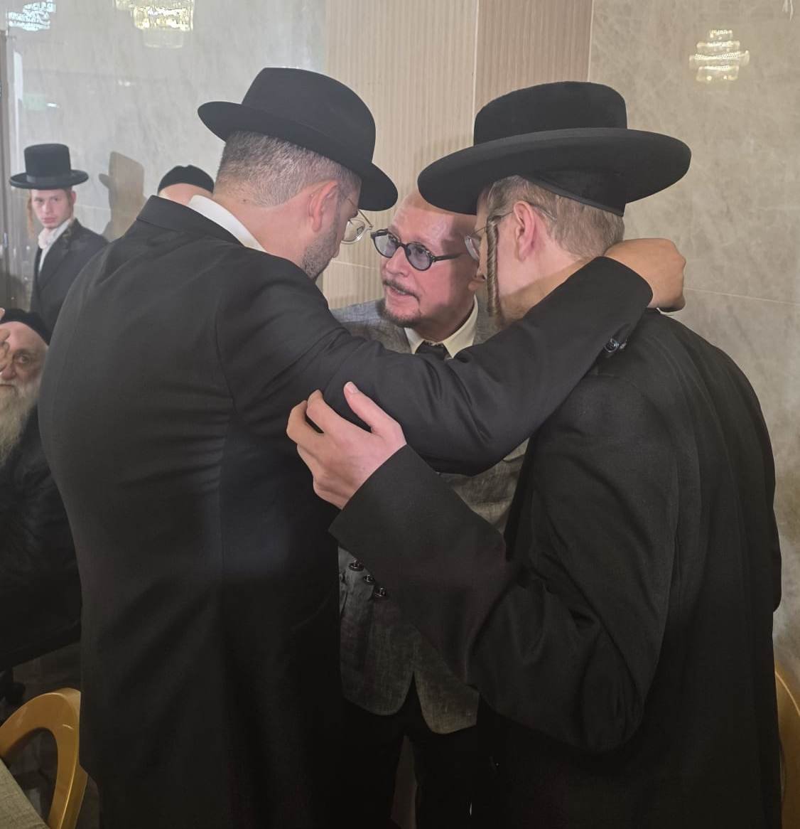 באדיבות המצלם