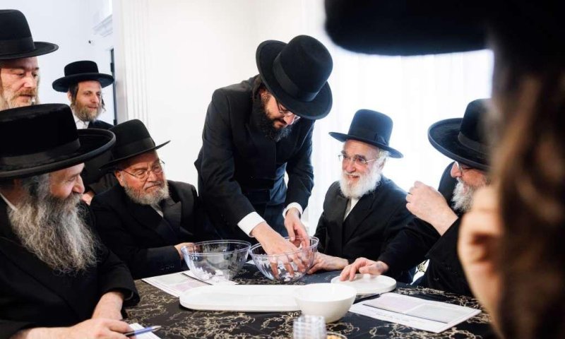 הפעימה השנייה בסאטמר: כך הוגרלו כלי הכסף של ה'ברך משה' זצ"ל