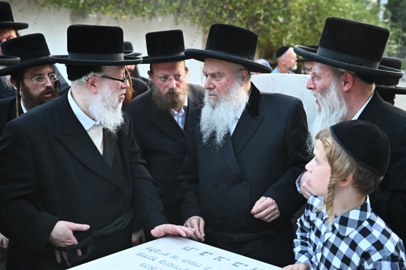 שוקי לרר