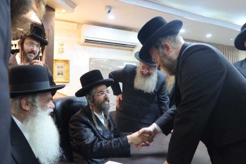 באדיבות המצלם