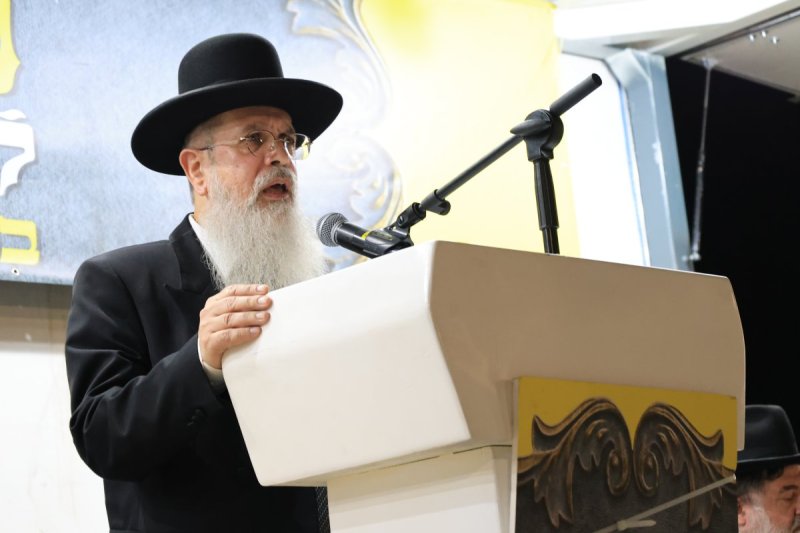 אריאל סר