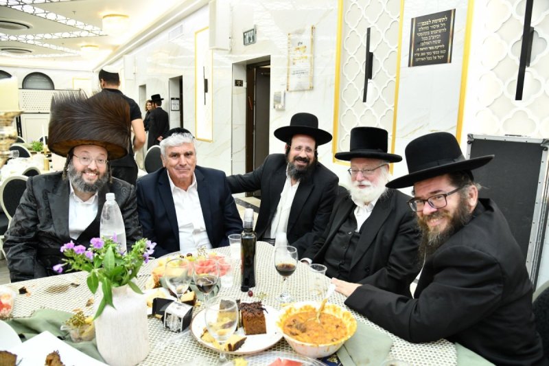 שוקי בריכטא