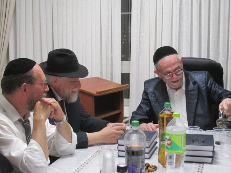 באדיבות המצלם