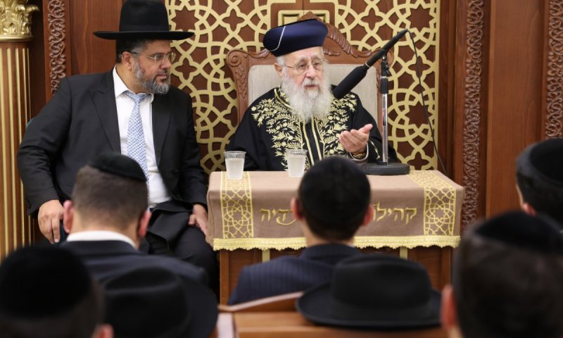 "זו העצה הטובה ביותר להיכתב לחיים": תלמידי 'חיי אברהם' אצל הראש"ל הגר"י יוסף