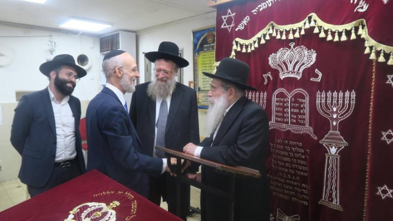 באדיבות המצלם