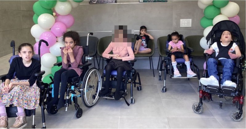 באדיבות המצלם