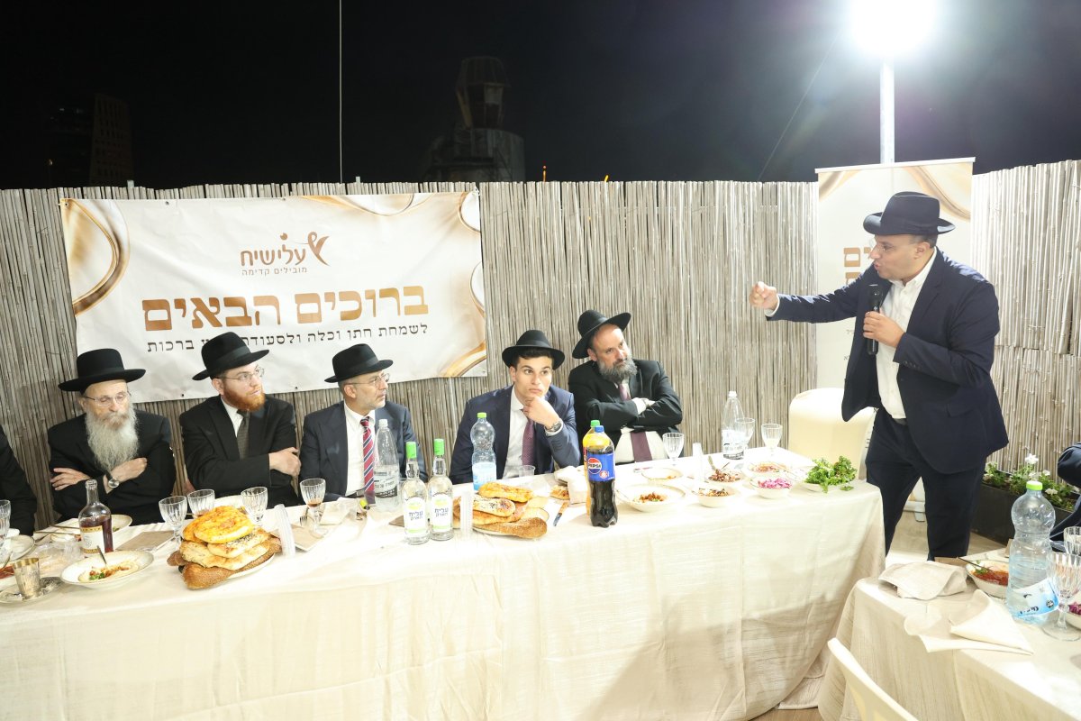 באדיבות המצלם