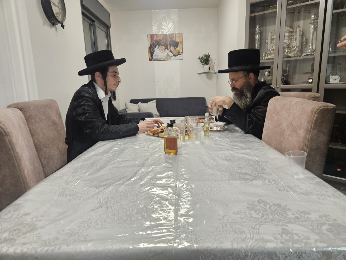 באדיבות המצלם
