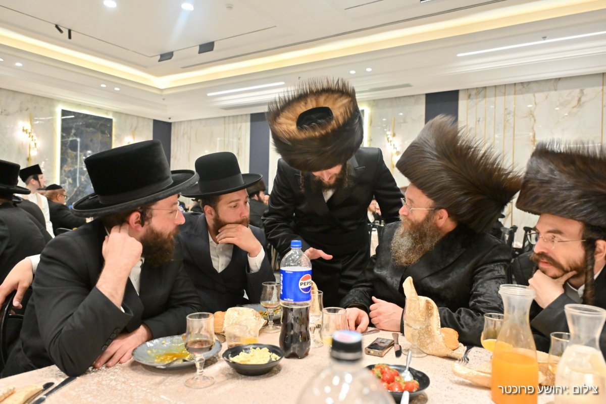 באדיבות המצלם