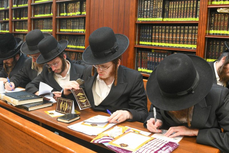 ארי קופרשטוק