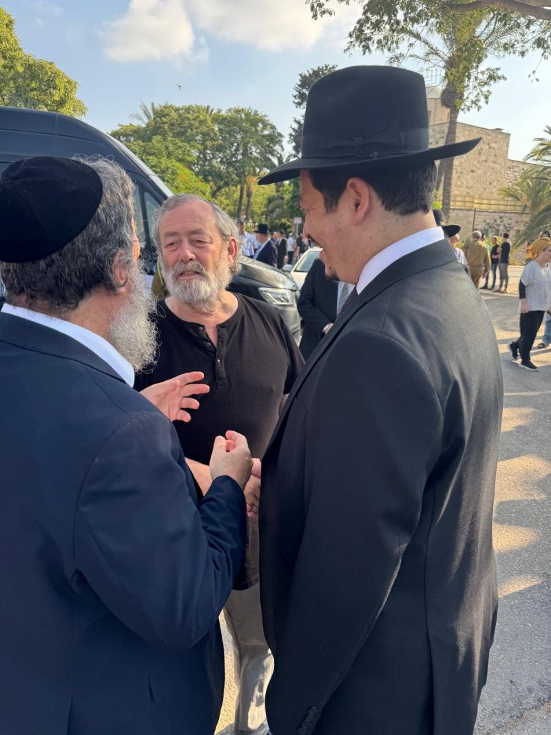 באדיבות המצלם