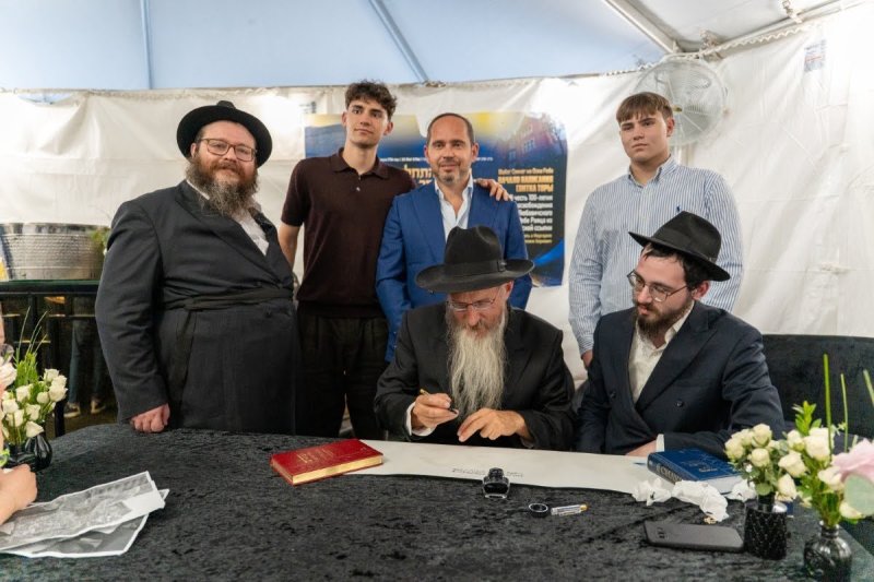 מענדי מור יוסף