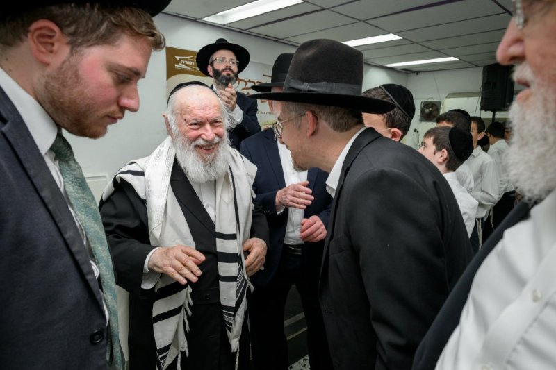 מנדי רוט, דברי חמד