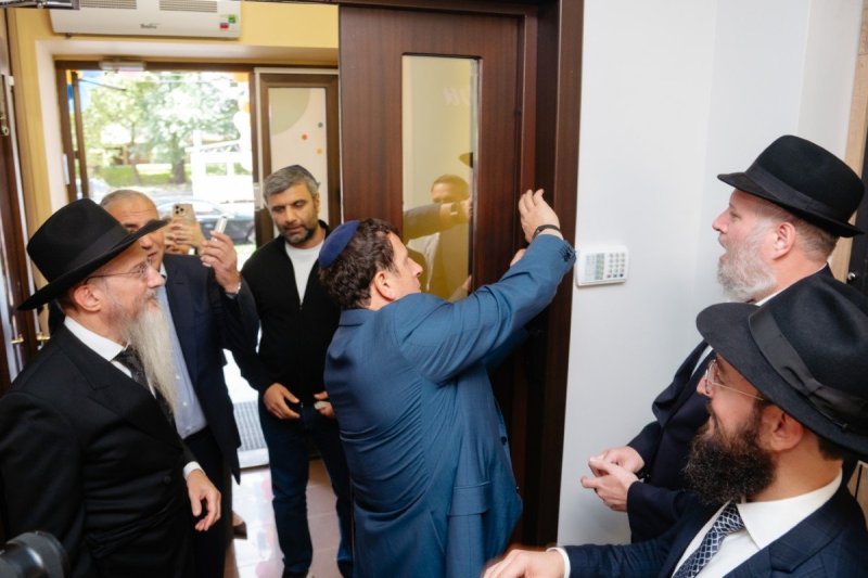 לוי נאזרוב