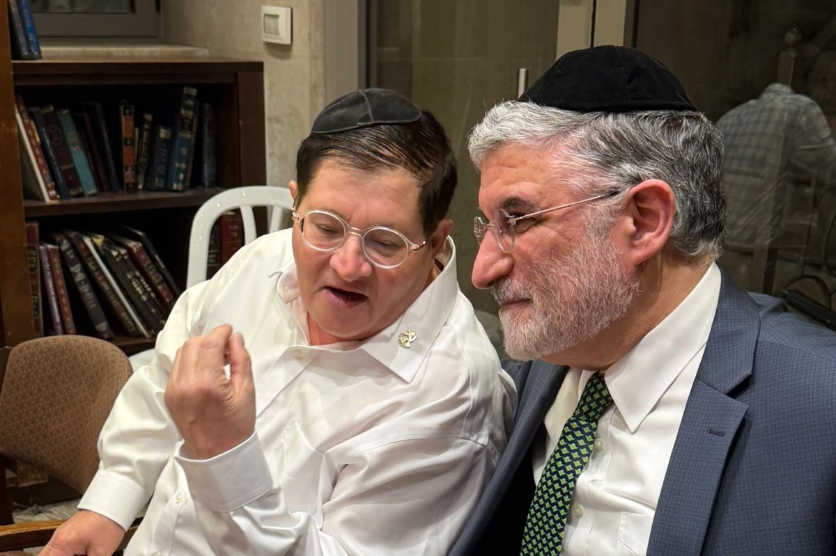 באדיבות המצלם