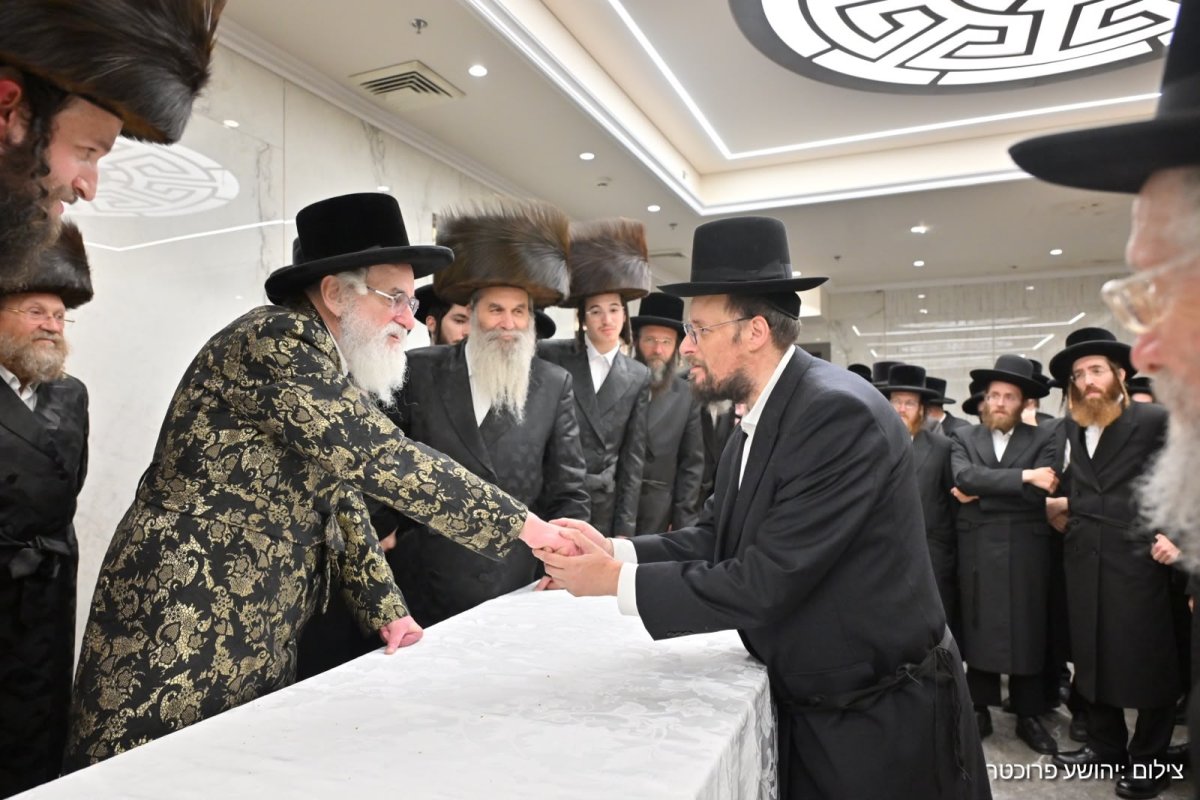 באדיבות המצלם