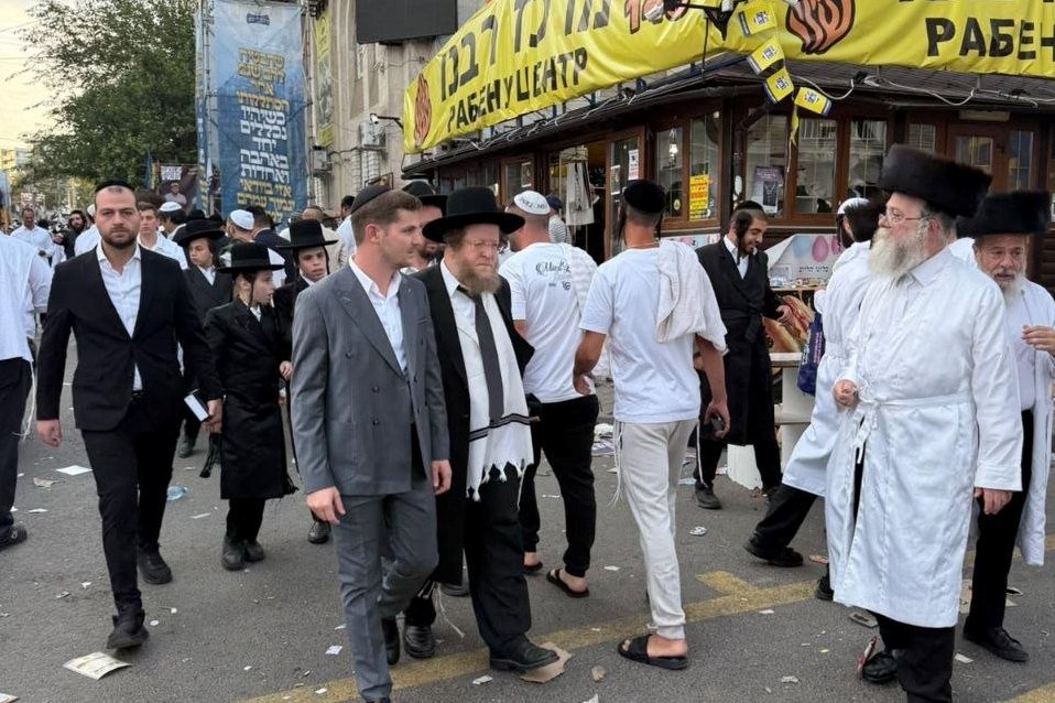 באדיבות המצלם