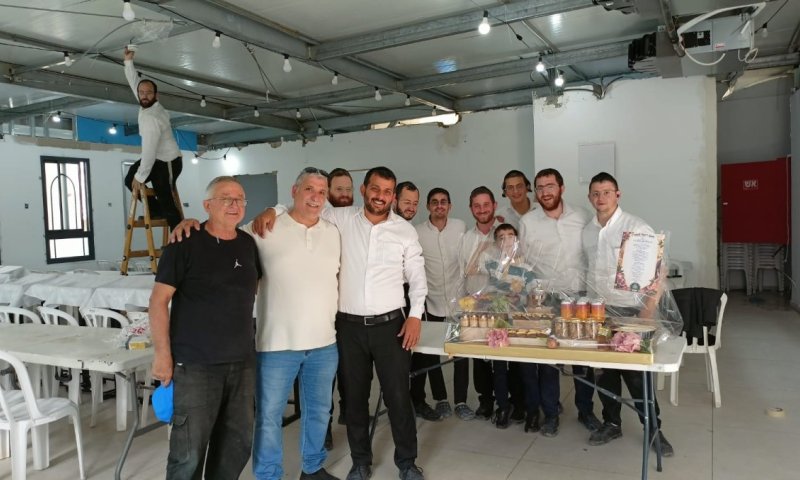 שמחה בקרית מלאכי: נחנך משכנו של בית הכנסת לאחר 3 שנות נדודים באוהלים