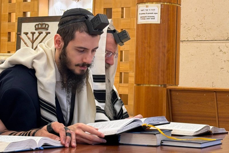 לוי נאזרוב