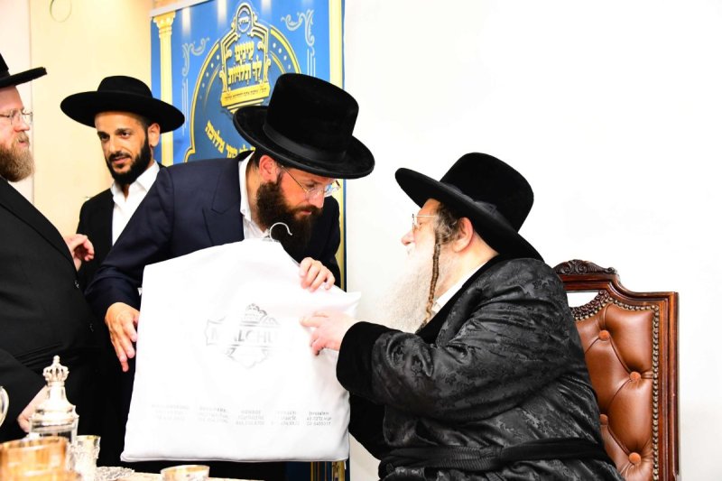 שוקי לרר
