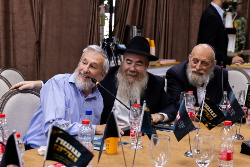מנדי טויטו
