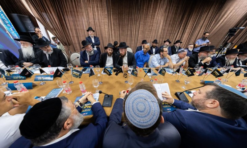 מקבלי ההחלטות הצהירו: "חייבים לפעול לפי משנתו המדינית של הרבי מליובאוויטש"