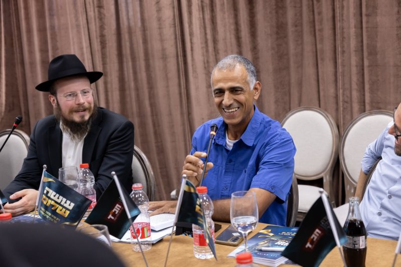 מנדי טויטו