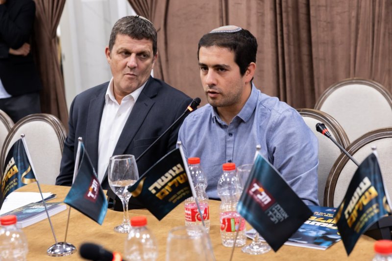 מנדי טויטו