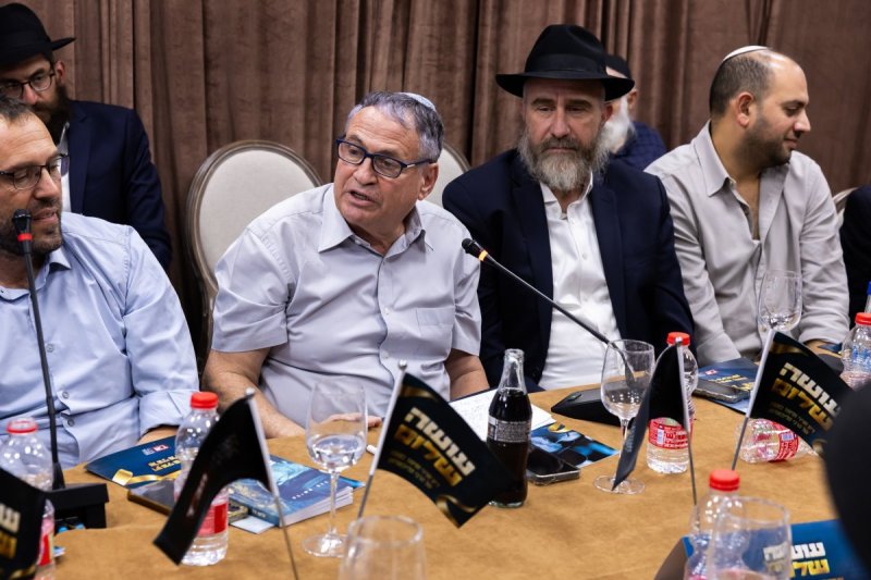 מנדי טויטו