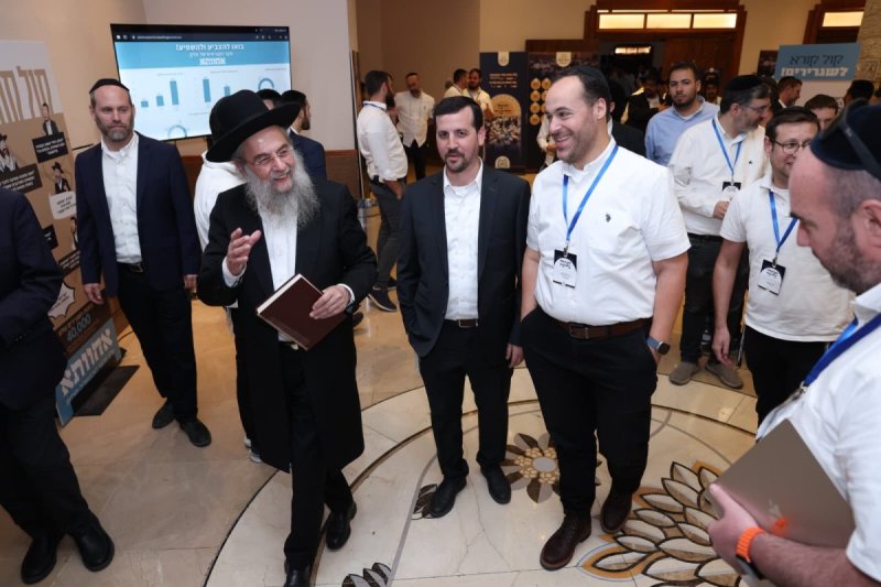 יעקב נחומי