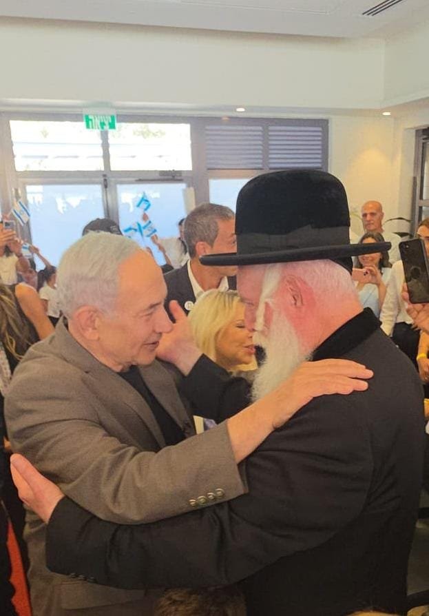 באדיבות המצלם