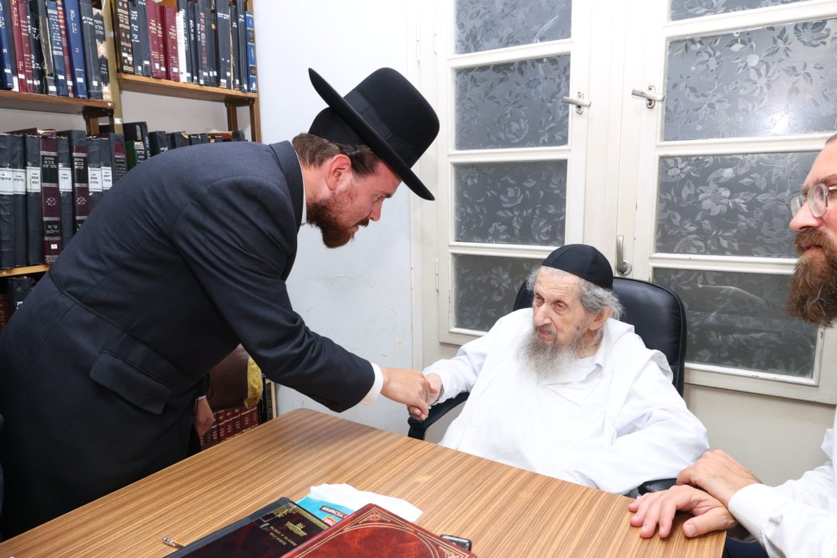 באדיבות המצלם