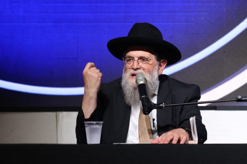  יעקב נחומי