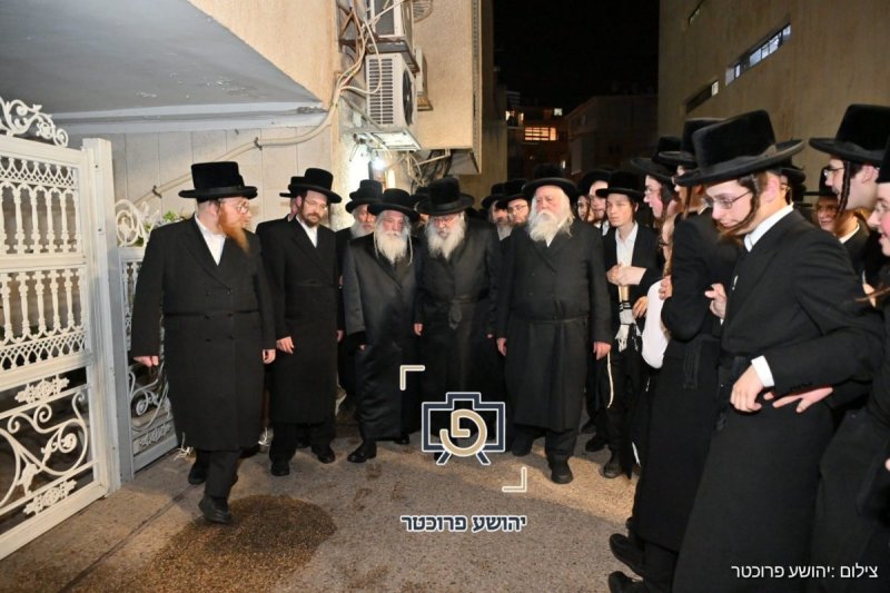 באדיבות המצלם