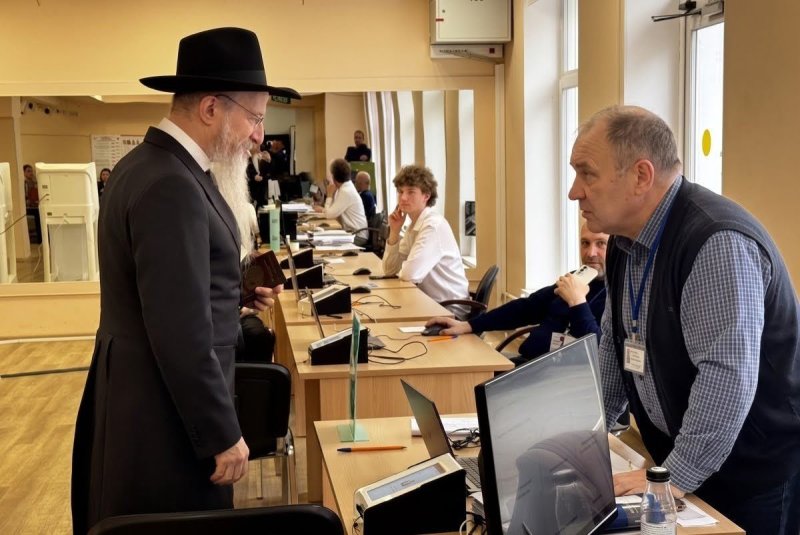 באדיבות המצלם