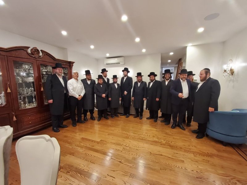 באדיבות המצלם