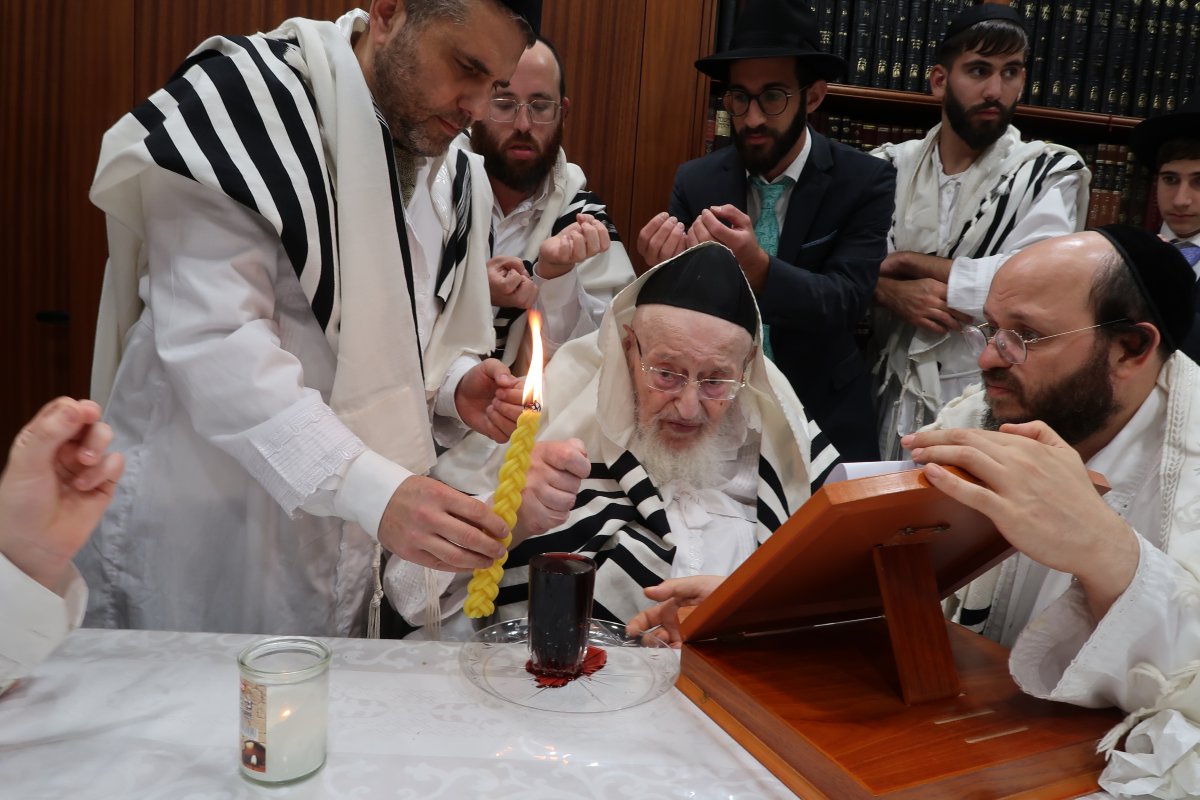באדיבות המצלם