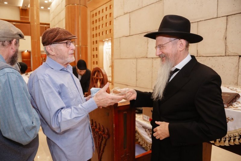 לוי נאזרוב