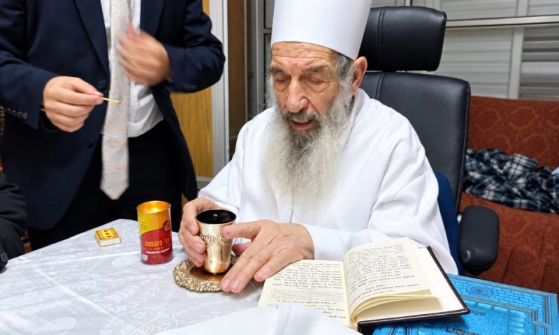 מבואו ועד צאתו: יום הכיפורים במחיצת חכם ניסים בן שמעון