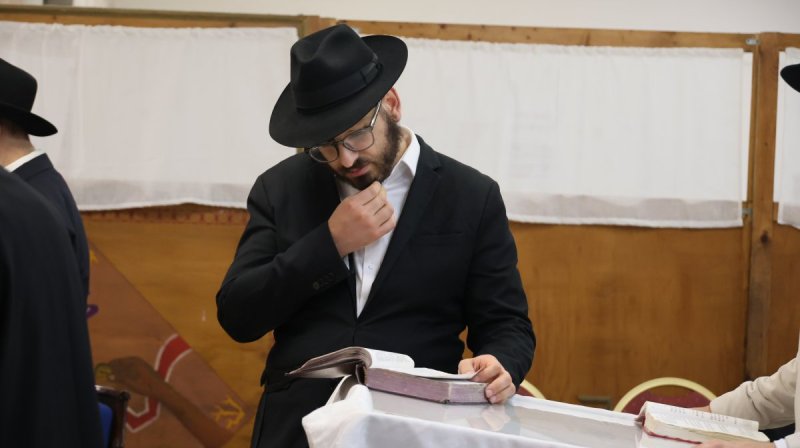  מרדכי לובעצקי