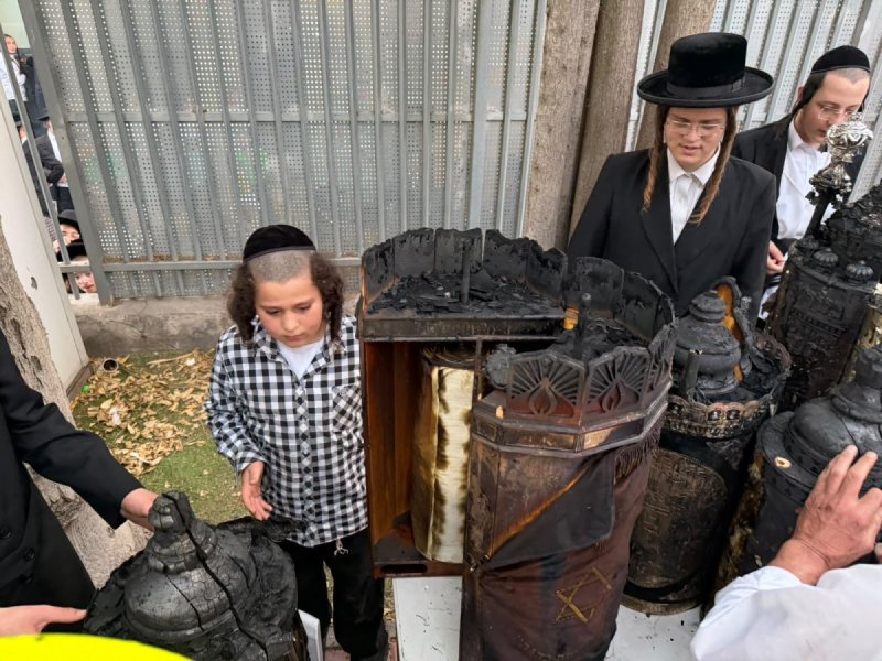 באדיבות המצלם