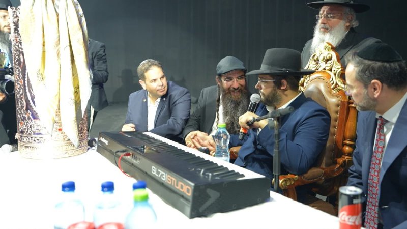 באדיבות המצלם
