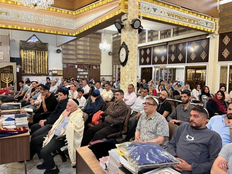 באדיבות המצלם
