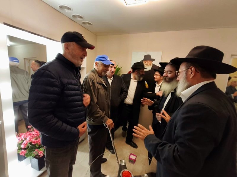 באדיבות המצלם